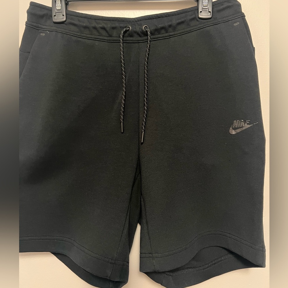 Nike Tech Men's Black Shorts